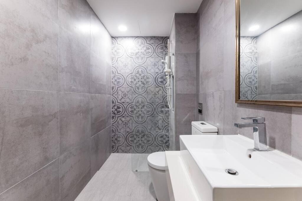 شقة Arte Mont Kiara Duplex 4 Pax Jacuzzi كوالالمبور المظهر الخارجي الصورة